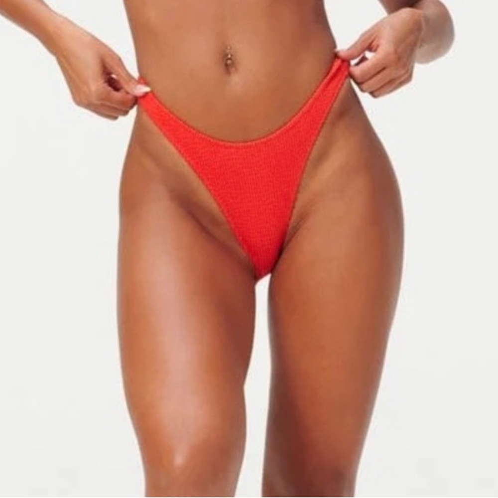 GOOD AMERICAN BIKINI BOTTOMS